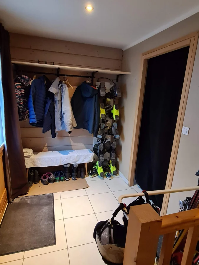 Entree pendrie seche-chaussures rez-de-chaussée