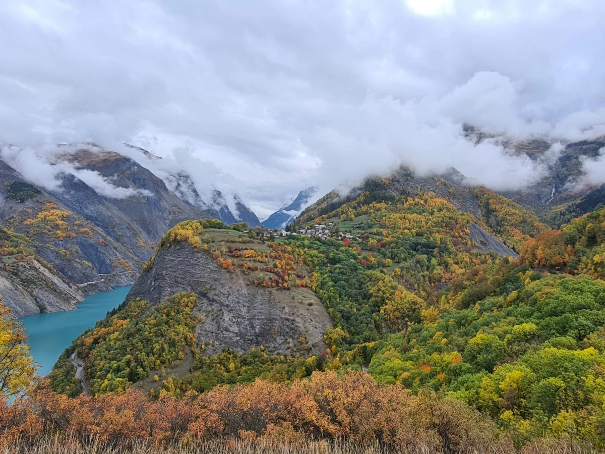 lac Chambon automne