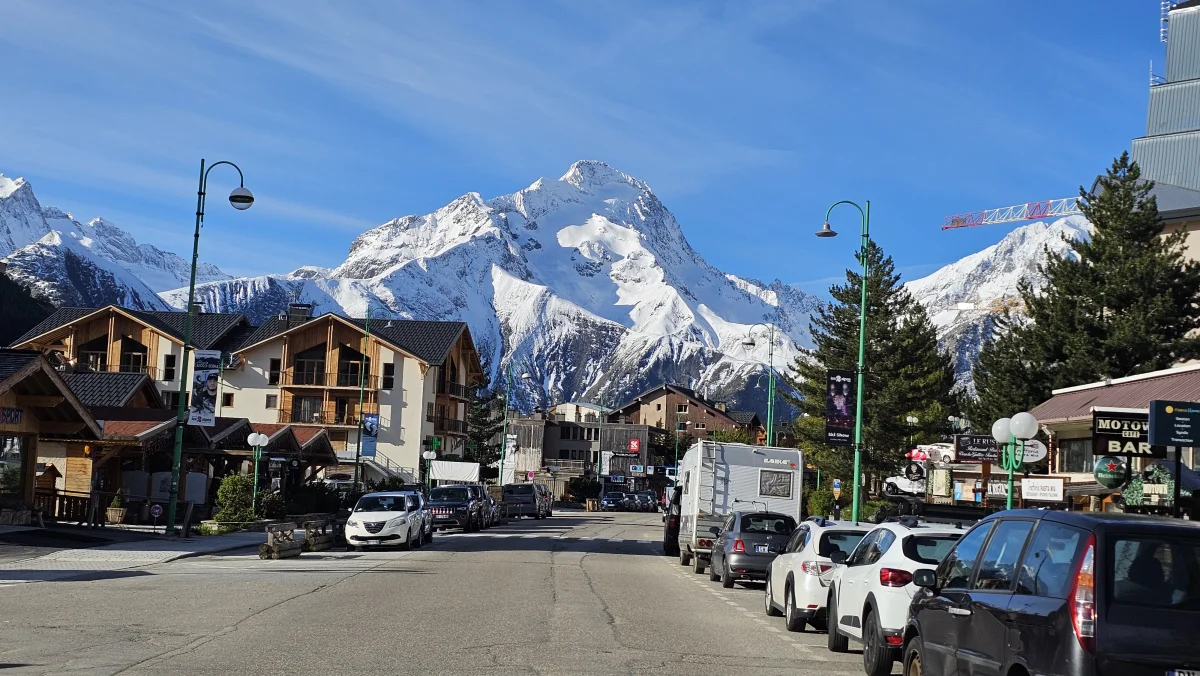 🏃‍♂️ Le Tour des 6 Vallées de l'Oisans : Le grand défi trail de l'été aux 2 Alpes !